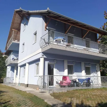 5 Διαμέρισμα *