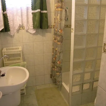 5 Apartment